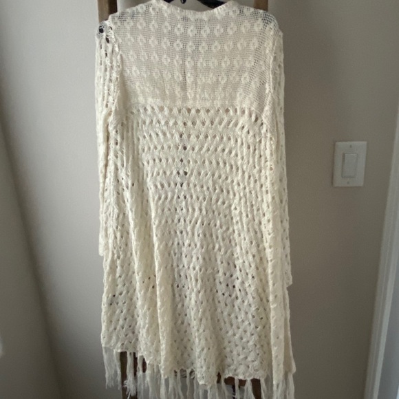 White Fringe Sweater - ark & co - Picture 2 of 6
